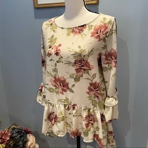Gibson ladies peplum top in small